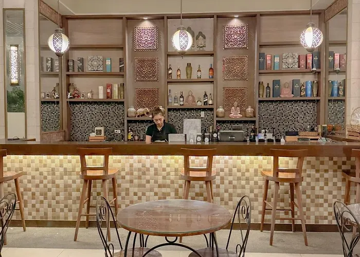 At Fairway Terraces Near Naia T3 Apartment *