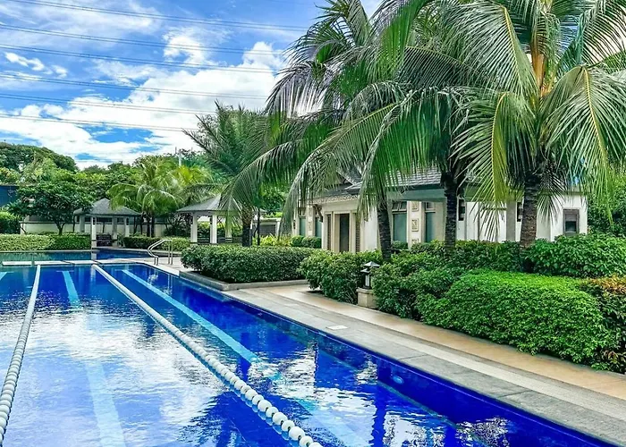 At Fairway Terraces Near Naia T3 Apartment *